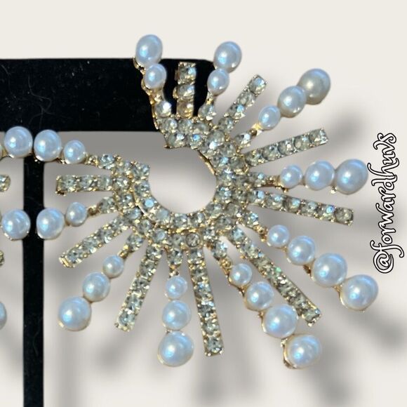 Rhinestone & Faux Pearl Snowflake Pierced Earrings – Old Hollywood Glamour - Picture 3 of 8